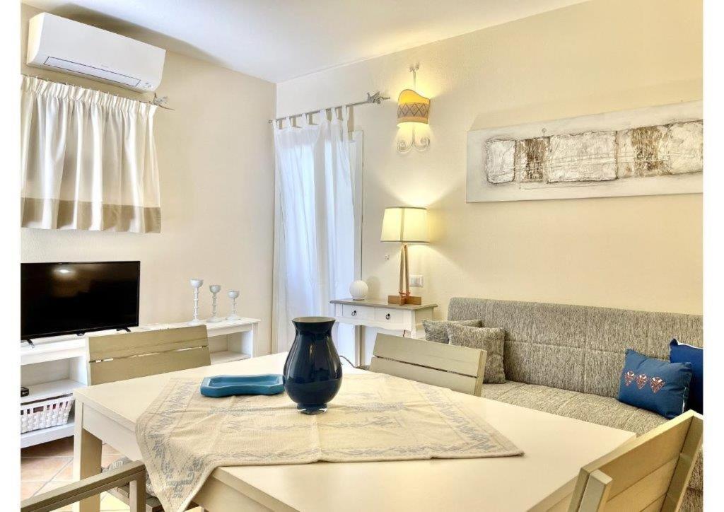 Le Residenze Sul Mare B6 Apartment Porto Ottiolu Ngoại thất bức ảnh